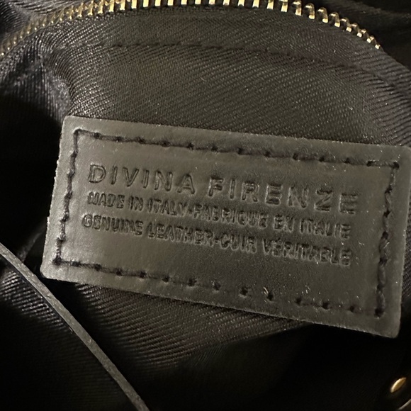 DIVINA FIRENZE Leather Convertible Backpack Handbag with Gold-Tone Hardware - Picture 11 of 14